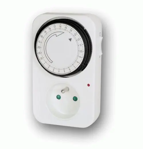 ELEKTROBOCK Hodiny spínací ZS10 Analogové se zásuvkou denní 3500W 16A 230V IP20 Sleva