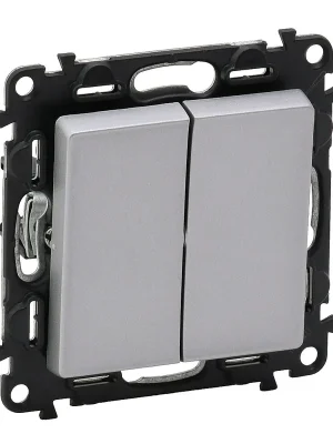 LEGRAND Vypínač VALENA LIFE 752305 č.5 hliník Sleva