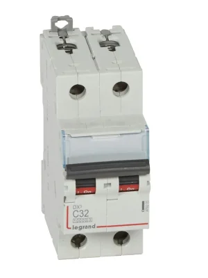 Oblíbený LEGRAND Jistič 32C/2 DX3 409205