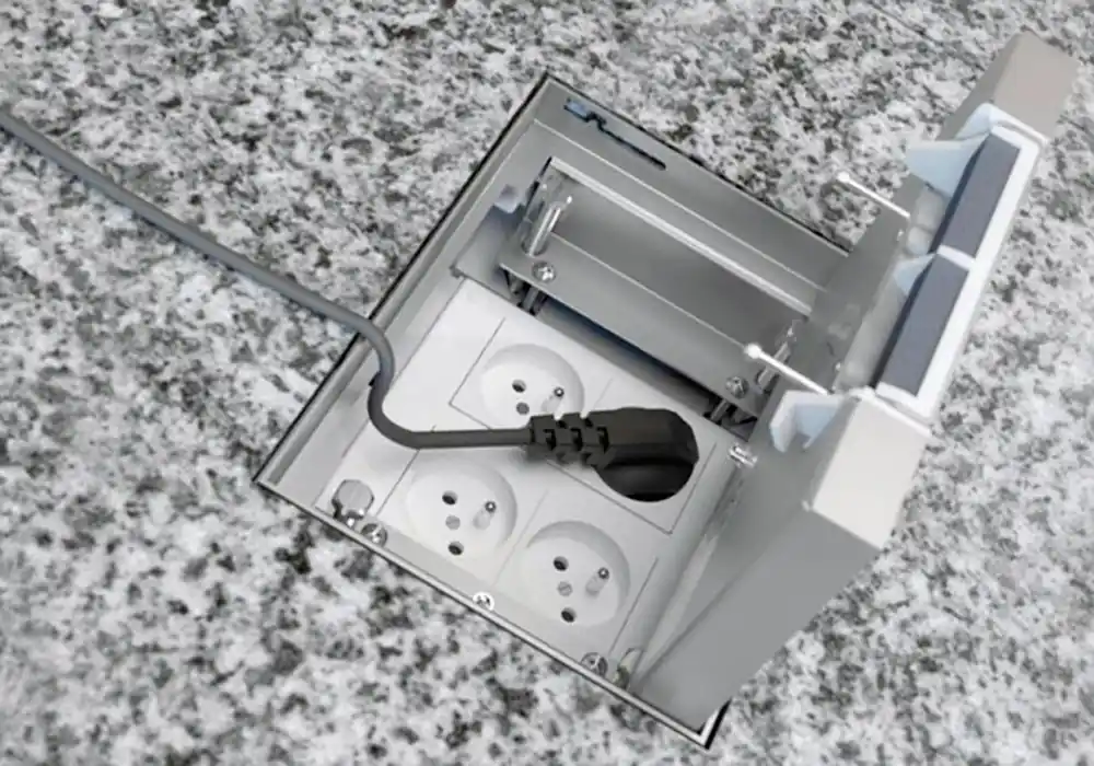Nerezový podlahový box se 4× zásuvkou 230 V, do lité podlahy, víko pro materiál do 20 mm Cenově Výhodný
