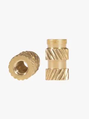 Zlevněný Round Threaded Brass Heat-Insert Nut